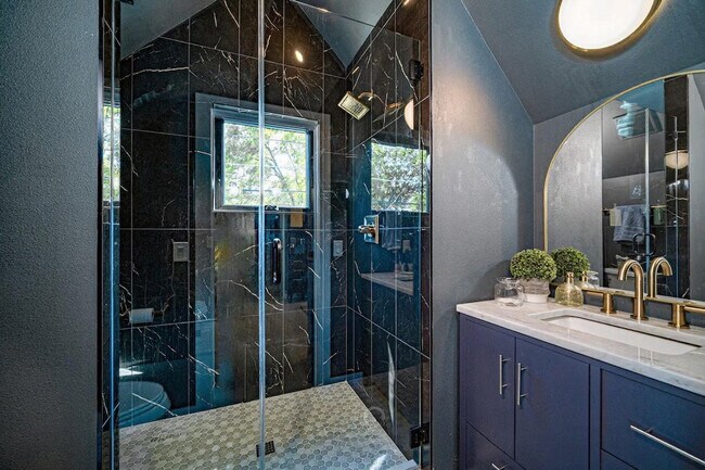 1818 W 39th St unit ID1295600P, Austin, TX 78731 - photo 6