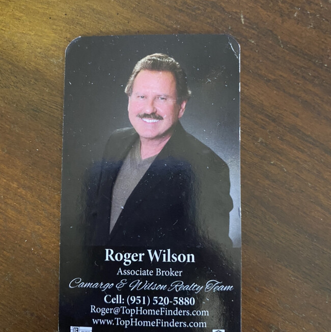Agent Photo