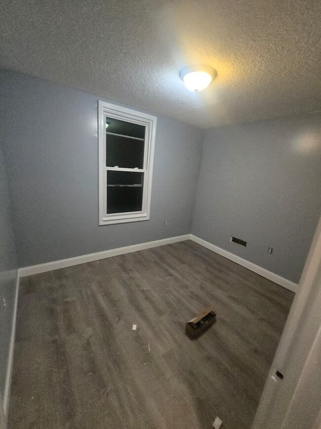 67 Lowell St Unit 2B, Lynn, MA 01905