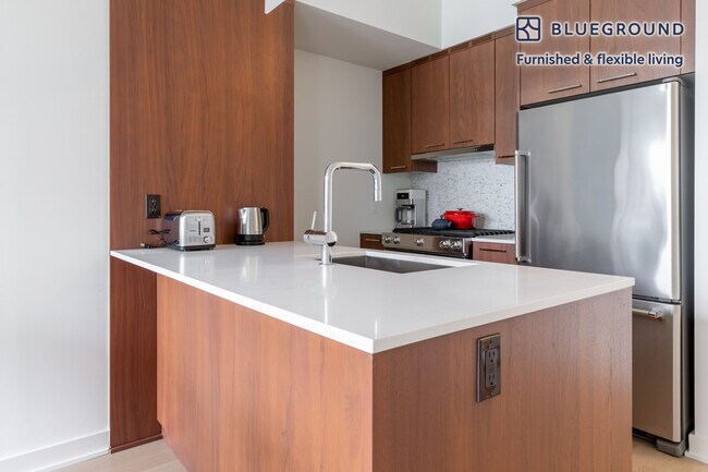 28 K St SE unit FL12-ID146, Washington, DC 20003 - photo 4