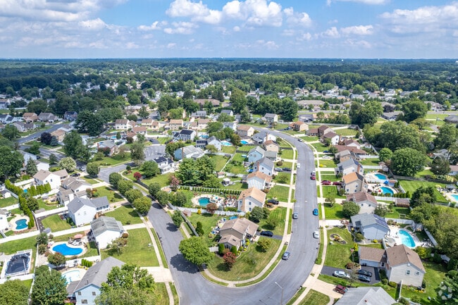 Houses with pools are popular in the South Jersey region of Gloucester Township.