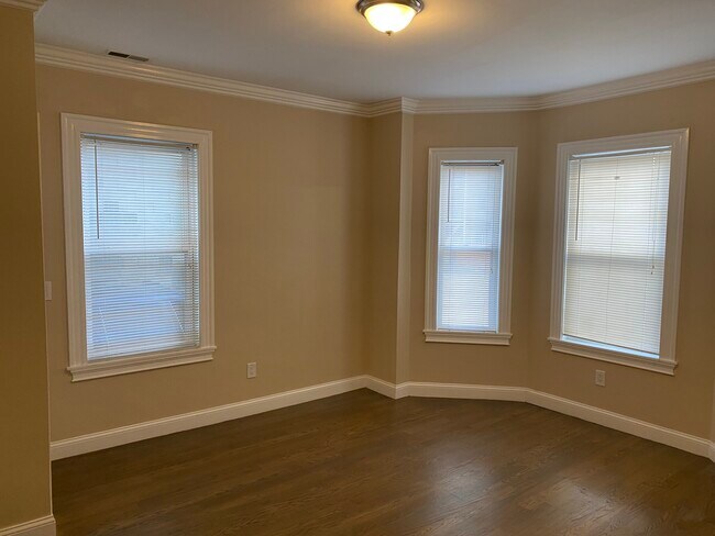 8 Buckley Ave, Jamaica Plain, MA 02130 - photo 4