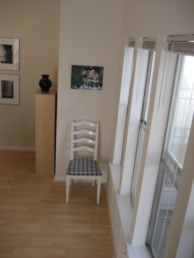 3115 Tom Green St unit 305, Austin, TX 78705 - photo 4