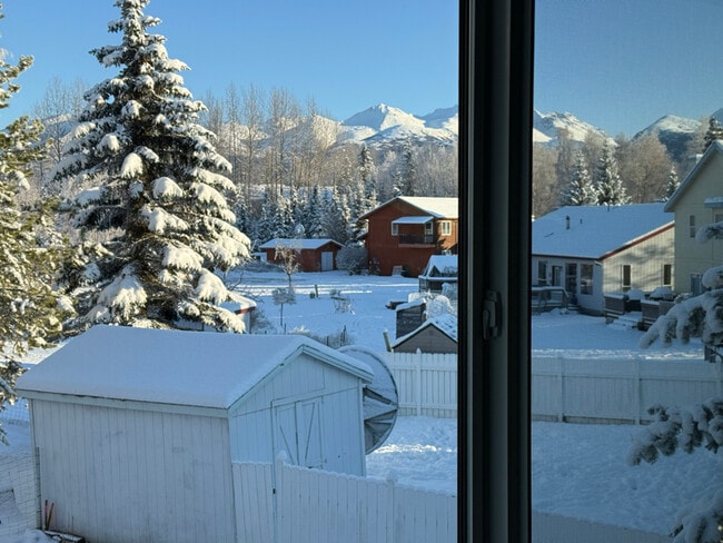 2527 Wesleyan Dr, Anchorage, AK 99508 - photo 4