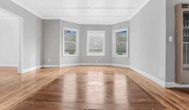 475 Tecumseh St unit 1, Fall River, MA 02721 - photo 3