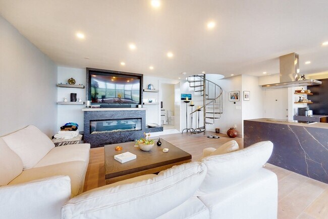 265 Beacon St unit 5, Boston, MA 02116 - photo 3