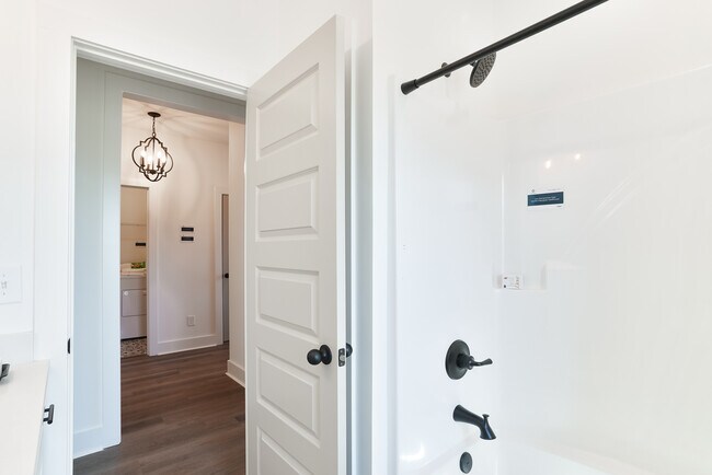 1289 Woodland Cir unit 37687154, Opelika, AL 36801 - photo 5