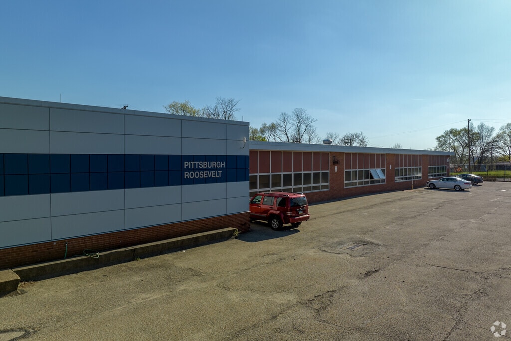 Pittsburgh Roosevelt K-5 encourages and inspires students to expand their intellectual growth.