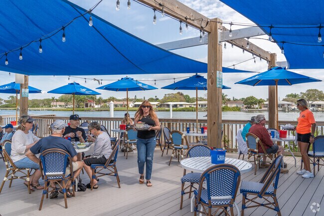 Indian Shores residents love having access to waterfront restaurants.