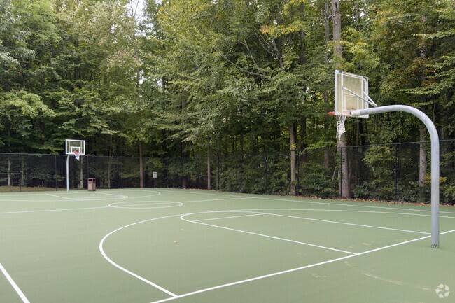 Meadowbrook Woods in Woodbine has a basketball court for residents.