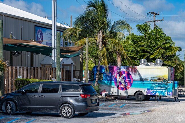 Vineyard Christian Church School