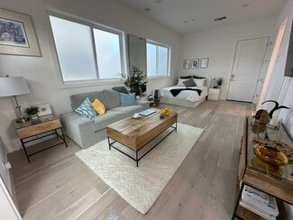 4067 Michael Ave, Los Angeles, CA 90066