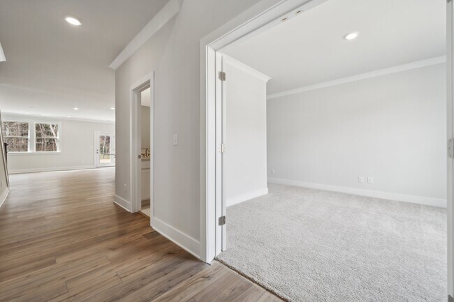 21056 Running Creek Dr, Locust, NC 28097 - photo 5