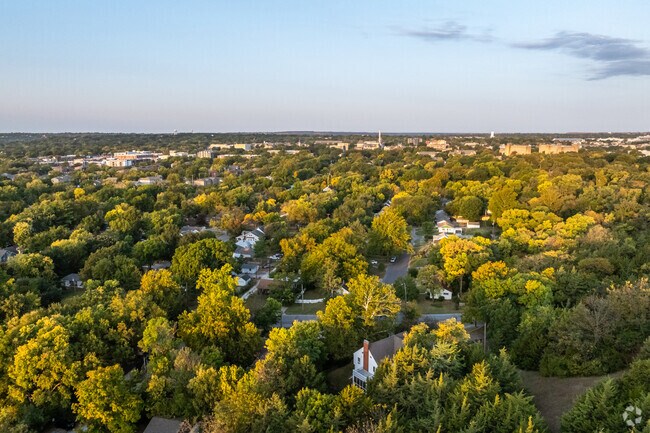 The urban residential neighborhood of Goodnow Park offers min-20th-century homes.