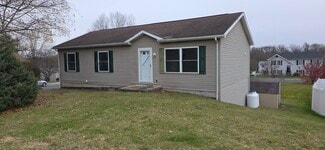 10 Susquehanna Dr, York Haven, PA 17370