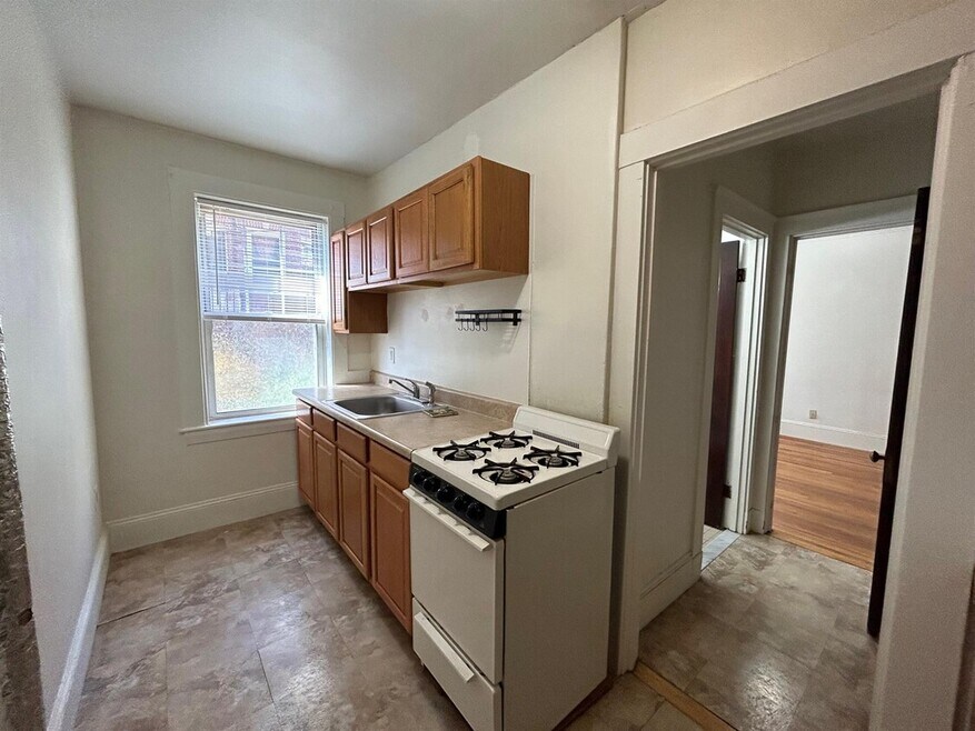 Pictures are representative samples of the advertised unit. In some cases, the actual units you tour