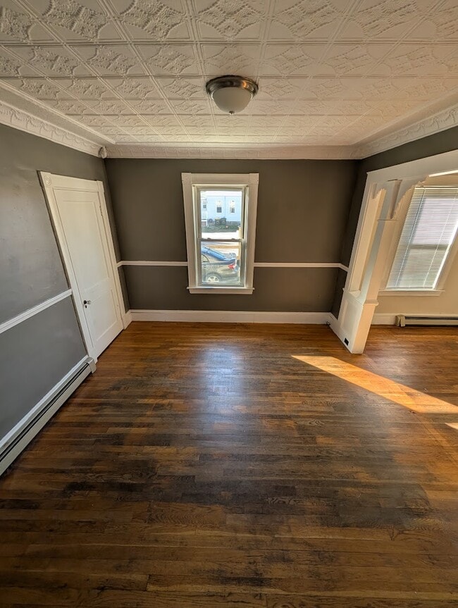 54 Highland St unit 54 Highland, Laconia, NH 03246 - photo 4