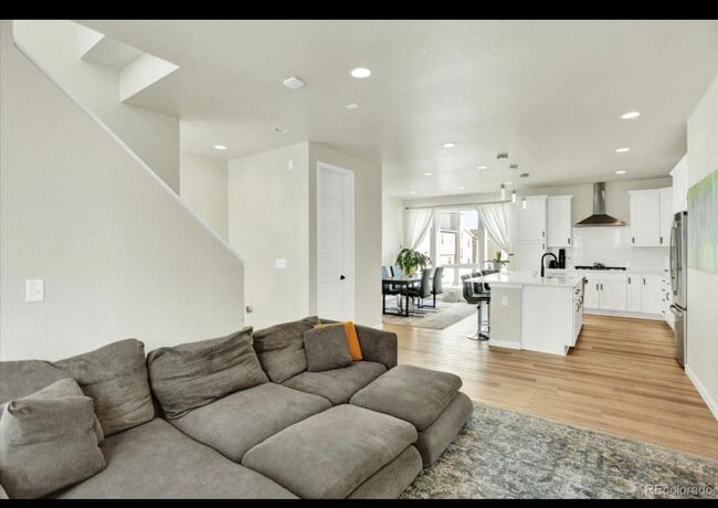 11205 W 53rd Ln, Arvada, CO 80002 - photo 2