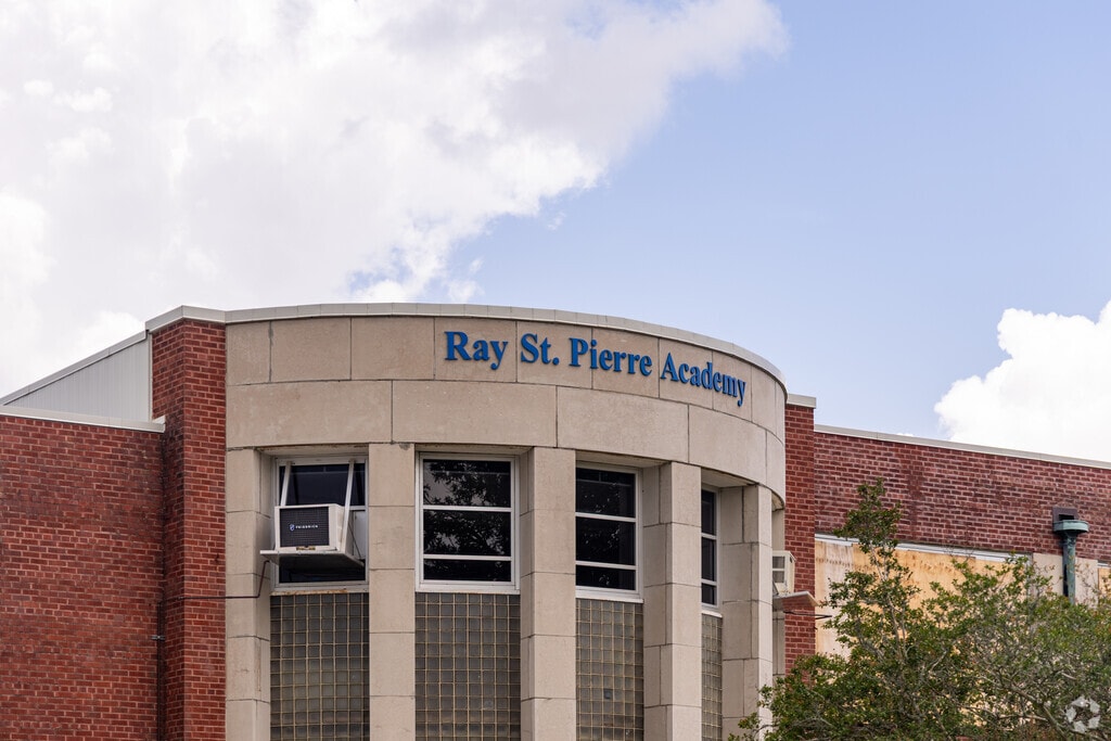 Ray St. Pierre Academy for Advanced Studies received an A grade from Niche.