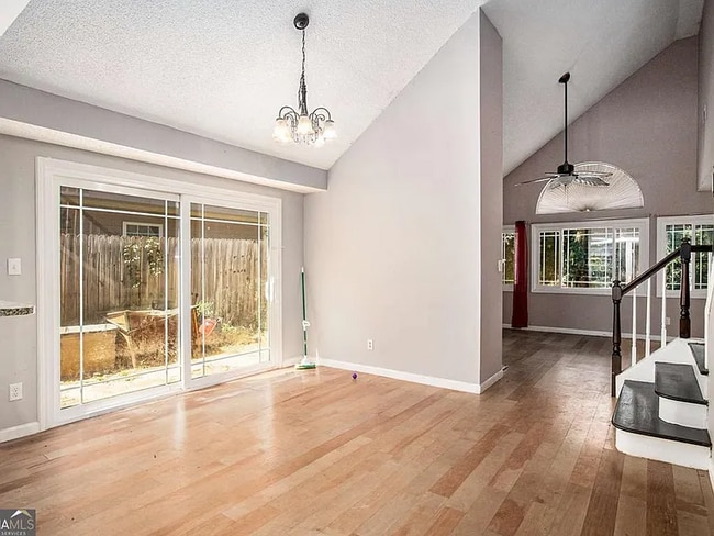 1264 Watercrest Cir, Lawrenceville, GA 30043 - photo 3