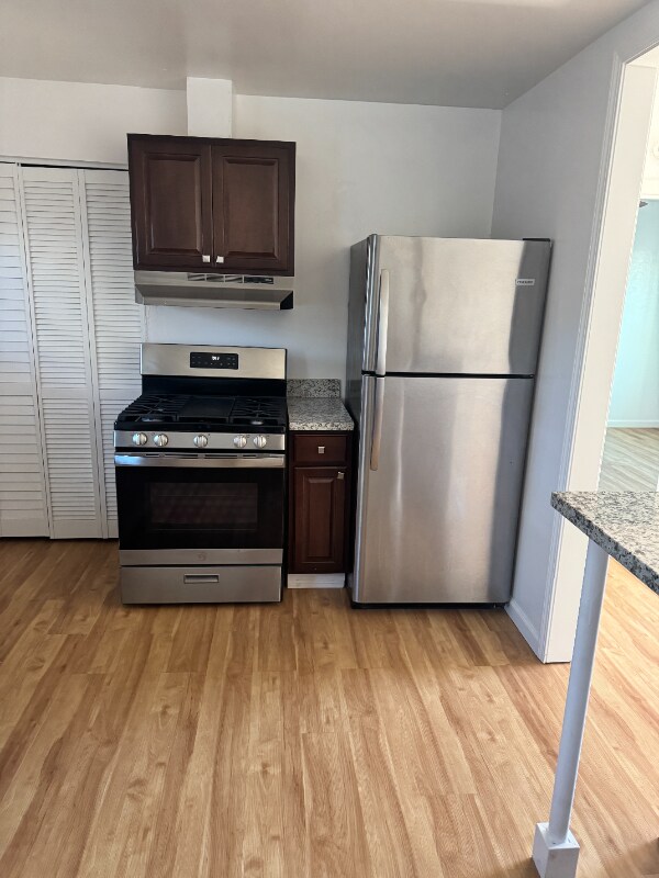 1161 Acacia Ave unit 1161 Acacia B, Sacramento, CA 95815 - photo 6