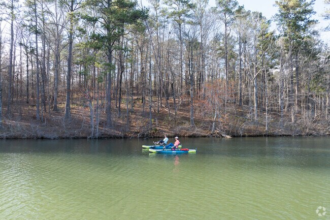 Experience the excitement of kayaking with your family at Oak Mountain in Meadowbrook.