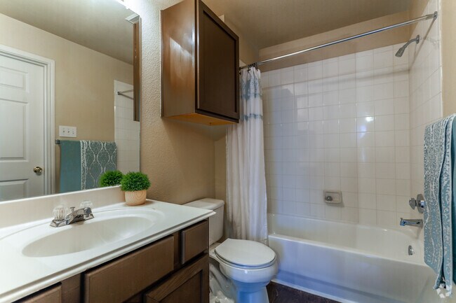 Bellfort Pines, Houston, TX 77051 - photo 5