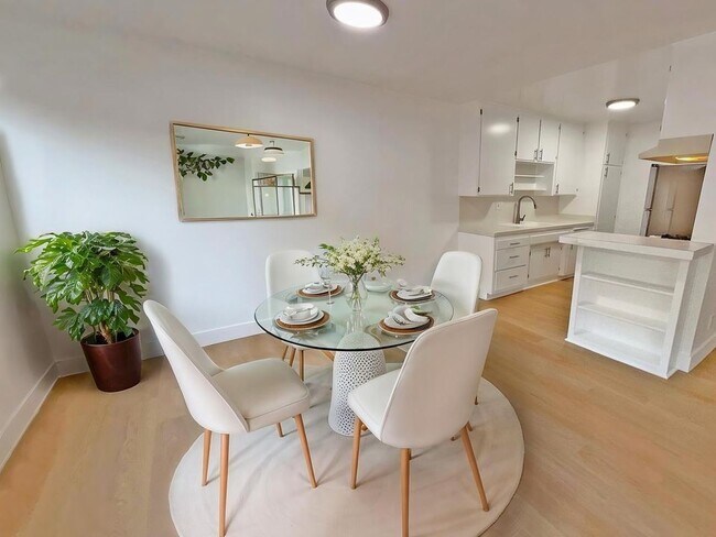 1330 N Gardner St unit 208, Los Angeles, CA 90046 - photo 2