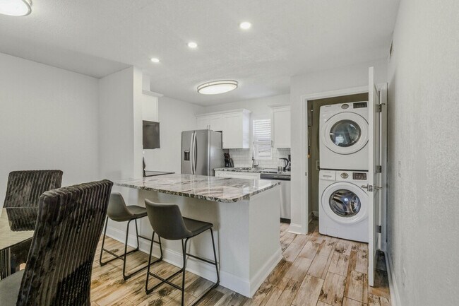 3911 W Cleveland St unit ID1371162P, Tampa, FL 33609 - photo 7