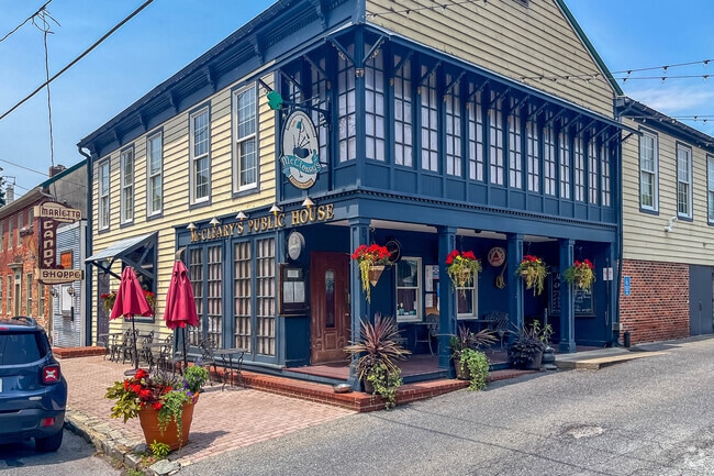 Head to McCleary's Pub in Marietta for a cold draft beer and traditional Irish cuisine.