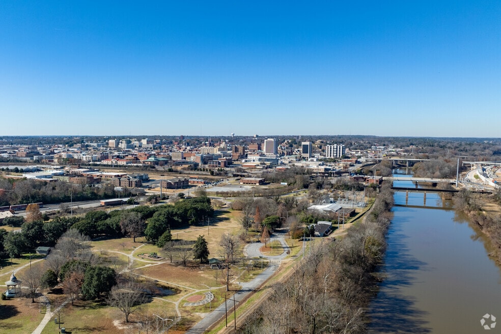 Macon_1002017_FX_081925_V1