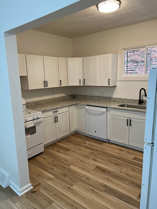 3273 Parkview Ave, Pittsburgh, PA 15213