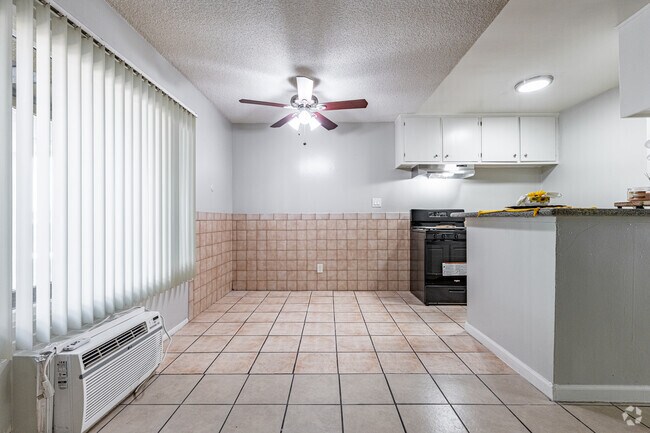 9301 Atlantic Ave, South Gate, CA 90280 - photo 7