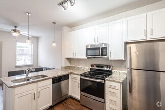 1702 N Ruddell St, Denton, TX 76209