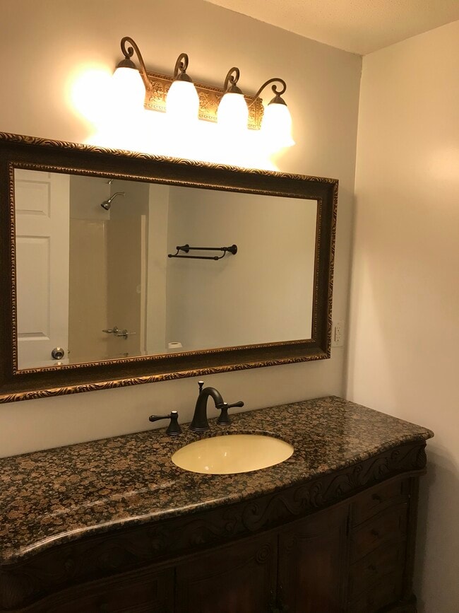 6 Fleetwood Dr, Greenville, SC 29605