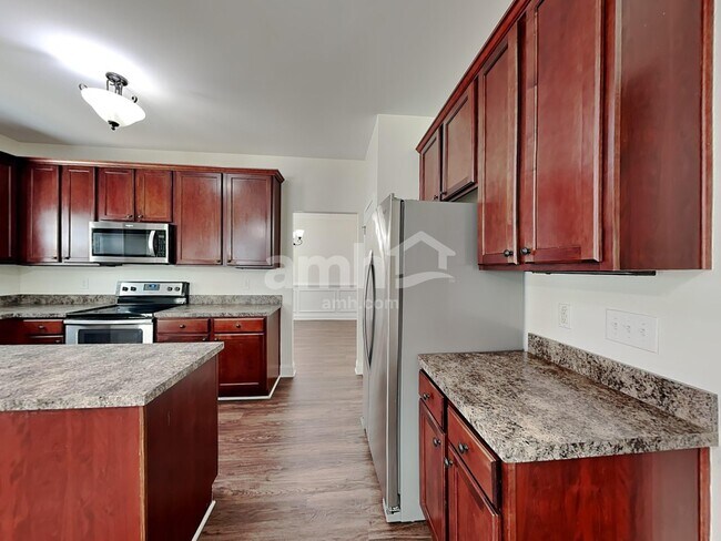 6260 Cove Creek Dr, Flowery Branch, GA 30542 - photo 4