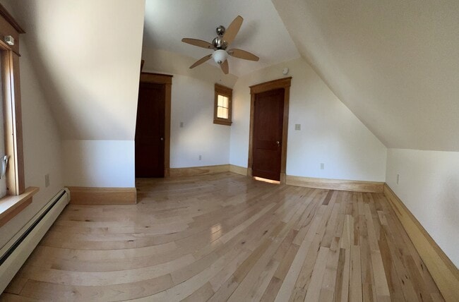 19 Hickok Place unit 3, Burlington, VT 05401 - photo 6