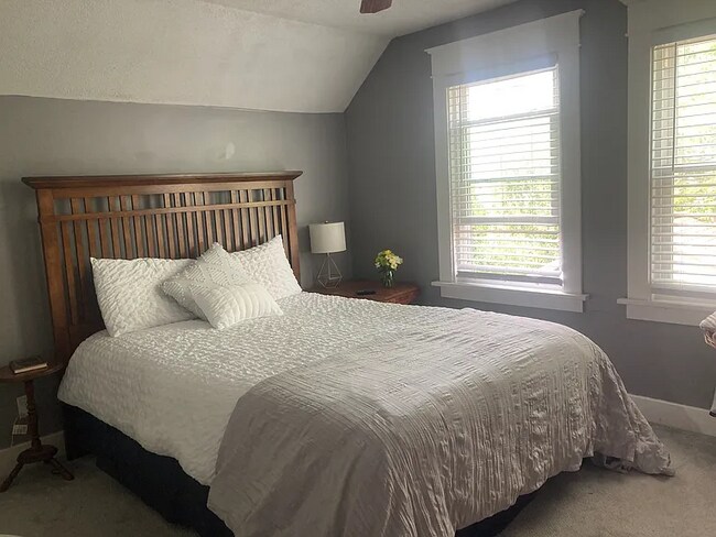 462 Taunton Place unit 462 Taunton Pl, Buffalo, NY 14216 - photo 4