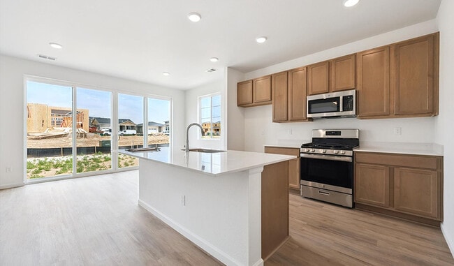 24717 E 40th Ave, Aurora, CO 80019 - photo 3