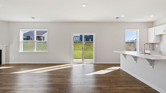 1606 Yarrow Ln, Lyman, SC 29365 - photo 7