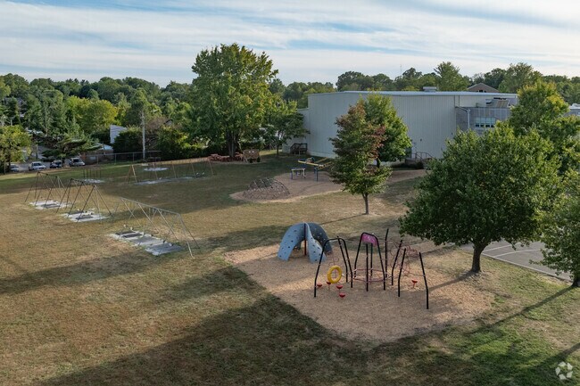 St. Charles Borromeo Catholic School scored an overall A- on niche.com.