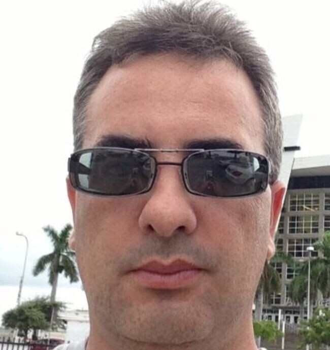 Agent Photo