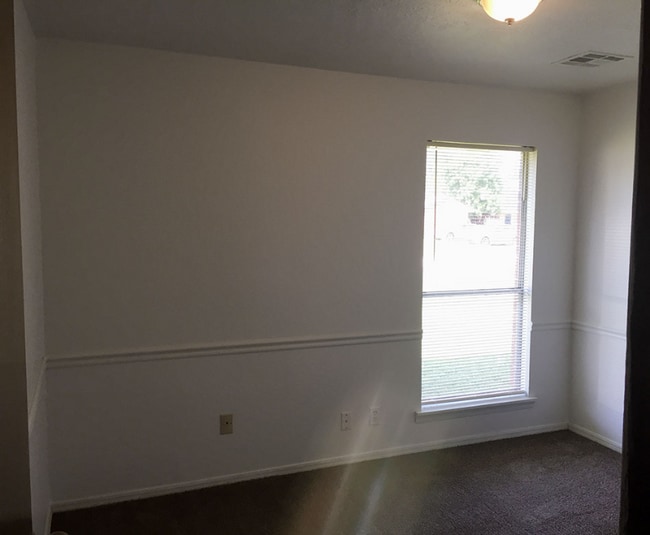 4320 Willowpoint Dr, Norman, OK 73072 - photo 7