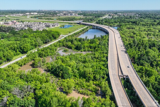 The Creek Turnpike connects with US-169 in Shadow Ridge for easy commuter access to Tulsa.