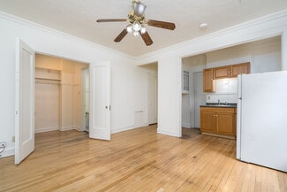 2009 E Ivanhoe Place, MILWAUKEE, WI 53202