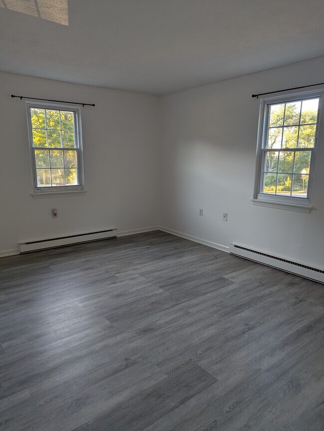 103 Horse Pond Rd unit 103 Salem, Salem, CT 06420 - photo 3