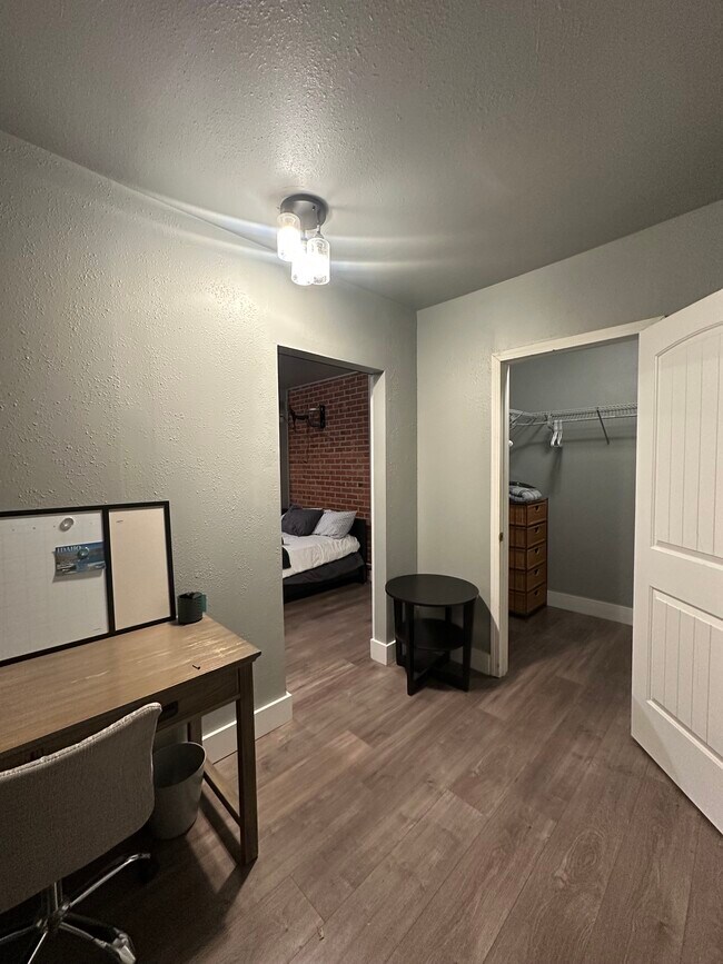 903 W Linden St unit B, Boise, ID 83706 - photo 5