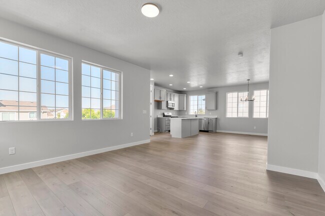 2562 S Sinbad Way, Magna, UT 84044 - photo 6