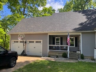 102 Pineland Ln, Brandenburg, KY 40108