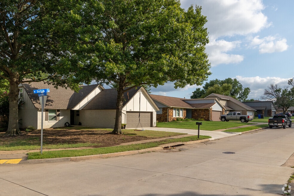 Neighborhood_Silvertree_022724